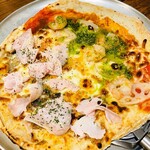 江坂イタリアン ラッポルティ - ピッツァ　ハーフ&ハーフ