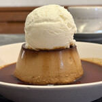 anea cafe 松見坂 - 『生キャラメルと岩塩の固めプリン¥820』 『CAFE LATTLE¥700』