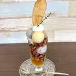 ファヴォリ - お芋さんパフェ