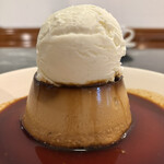 anea cafe 松見坂 - 『生キャラメルと岩塩の固めプリン¥820』 『CAFE LATTLE¥700』
