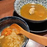 能登美 - 魚介出汁のスープカレー。写真撮り忘れてだいぶ食べた後です。