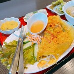 ベトナム料理 LADO - 料理写真:うっすーくて、サっクサクのバインセオ！