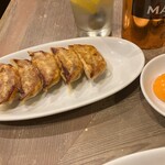 でら餃子 - 餃子赤　ピリ辛