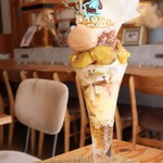 カフェ・ド・リオン パレット - 【2025.11】和栗とフランス栗のモンブランパフェ(税込2,948円)