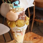 カフェ・ド・リオン パレット - 【2025.11】和栗とフランス栗のモンブランパフェ(税込2,948円)