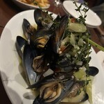 ビストロ　ガール・ド・リヨン - 