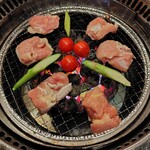 鶏焼いて蕎麦で〆る 個室居酒屋 鳥や - 