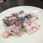 スタミナ苑 - ミックスホルモン　肉がピカピカです！