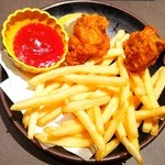 ゆず庵 - 鶏の唐揚げとフライデポテト盛り