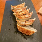 スタンドシャン食 TOKYO恵比寿 Champagne & GYOZA BAR - 
