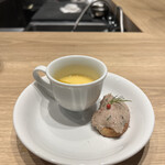 金山成吉思汗 - 