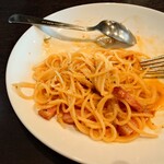 チーザー - チーズの旨味感と合わせて
濃厚な美味しさのある味わいだなあ♪

パスタはモッチリと弾力感があり魅力的な食感だった

このカルボナーラ、キチンとした
洋食店のシェフが作られている味わいだよねえ