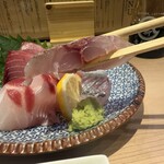 魚がし うお助 - 分厚いアジ素敵です(≧∀≦)