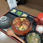 肉食家さんのハンバーグ にくきゅうグリル - 