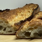 パン・デ・フィロゾフ - アルファ  バゲット断面