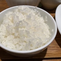 珞珈壹号 銀座店 - ご飯は輝いて見えました