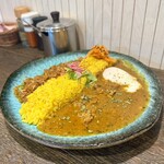 スパイシーカリーハウス半月 - 料理写真: