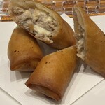 SUMIBI STEAK 藤間 - 干物とチーズの春巻き