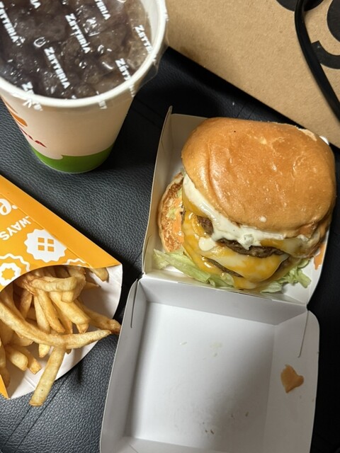 ZETTERIA 中野サンモール店 - 中野/ハンバーガー | 食べログ