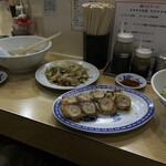揚子江ラーメン 林記 - 野菜炒め、餃子