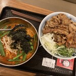 カルビ丼とスン豆腐専門店 韓丼 - 