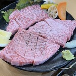 やきにくホルモン壱番 - これが一人前のマルシン