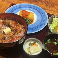 赤坂 津つ井 総本店 - 