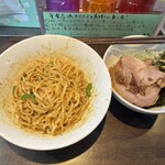 麺や 青雲志 - 爽やかな辛味で後には残りません！