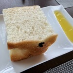 RESTAURANT LUKE with SKY LOUNGE - コースのパン