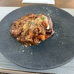 RESTAURANT LUKE with SKY LOUNGE - 和牛ボロネーゼのラザニア　追加料金+700円