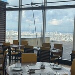 RESTAURANT LUKE with SKY LOUNGE - 眺めの良い店内