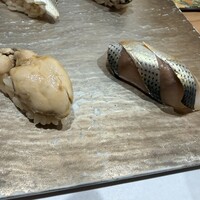 築地 すし Omakase - 牡蠣、コハダ