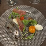 部位ごとに調理法を変える豚肉専門店 グロワグロワ - 