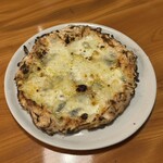 ピザダヴィンチトウキョウ - チンクエフォルマッジ