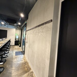 麺処 ゆずラボ｡ - 壁側にハンガー掛け