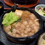 炭火焼肉くらた - 牛ホルすき・肉増し定食(\1,500)