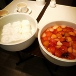 レストラン・ラ・リオン - メレンゲのデザートと林檎のコンポート