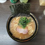 横濱家系ラーメン 勝鬨家 - 