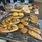 varm COFFEE & BAKERY - 