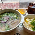 GET KOPHÏ - 牛肉フォーとブラックコーヒー　計1150円