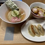 ヨコクラストアハウス - 