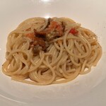 Taverna GUSTAVINO - 塩水ウニとチェリートマトのパスタ