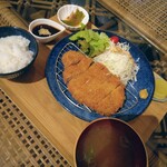 etre - 国産とんかつ定食  ￥950
