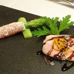 アバ - グリーンアスパラガスの生春巻きと自家製鴨のスモーク