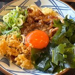 丸亀製麺 - 焼きたて牛すき釜玉（並）