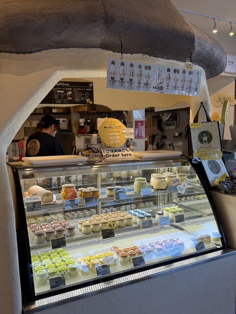 Mahoroba Daibutsu Purin Honpo Todaiji Monzen Yumekaze Hiroba Ten photo 2