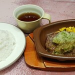 サイゼリヤ - 料理写真:ディアボラ風ハンバーグランチ(ライス大盛)