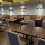 グリルとぽ - 席数広々