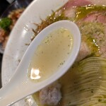 Ramen Break Beats - スープは塩らぁ麺のよう、でもとんこつなのですよね。