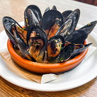 ムール貝の白ワイン蒸し